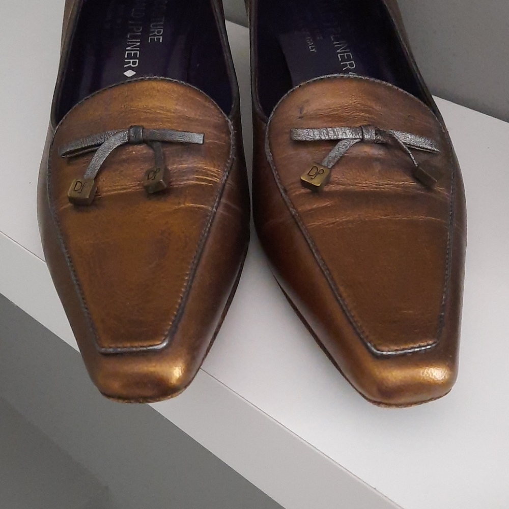 Vintage Donald J Pliner pumps